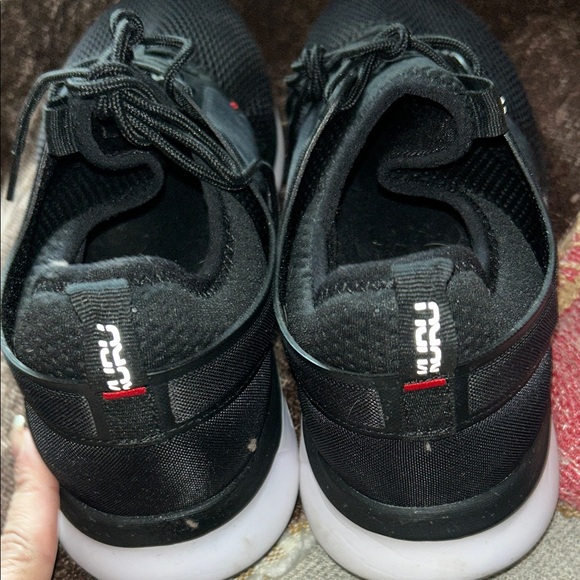 KURU Atom Men's Black Sneakers - Picture 12 of 13